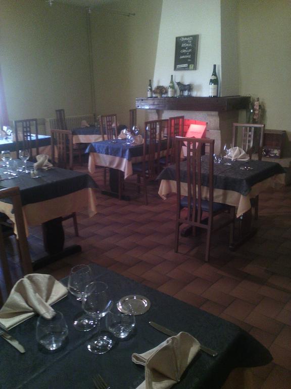 Logis Hotel Des Voyageurs Restaurant La Bonne Tabl'Hay Livron-sur-Drôme المظهر الخارجي الصورة