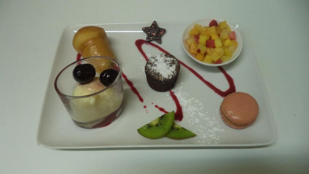 Logis Hotel Des Voyageurs Restaurant La Bonne Tabl'Hay Livron-sur-Drôme المظهر الخارجي الصورة