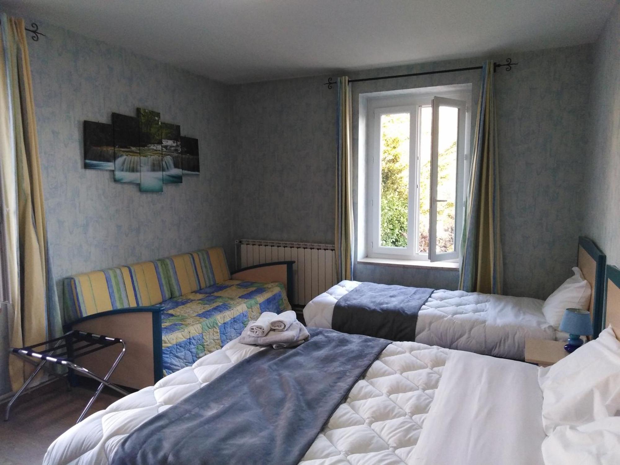 Logis Hotel Des Voyageurs Restaurant La Bonne Tabl'Hay Livron-sur-Drôme المظهر الخارجي الصورة