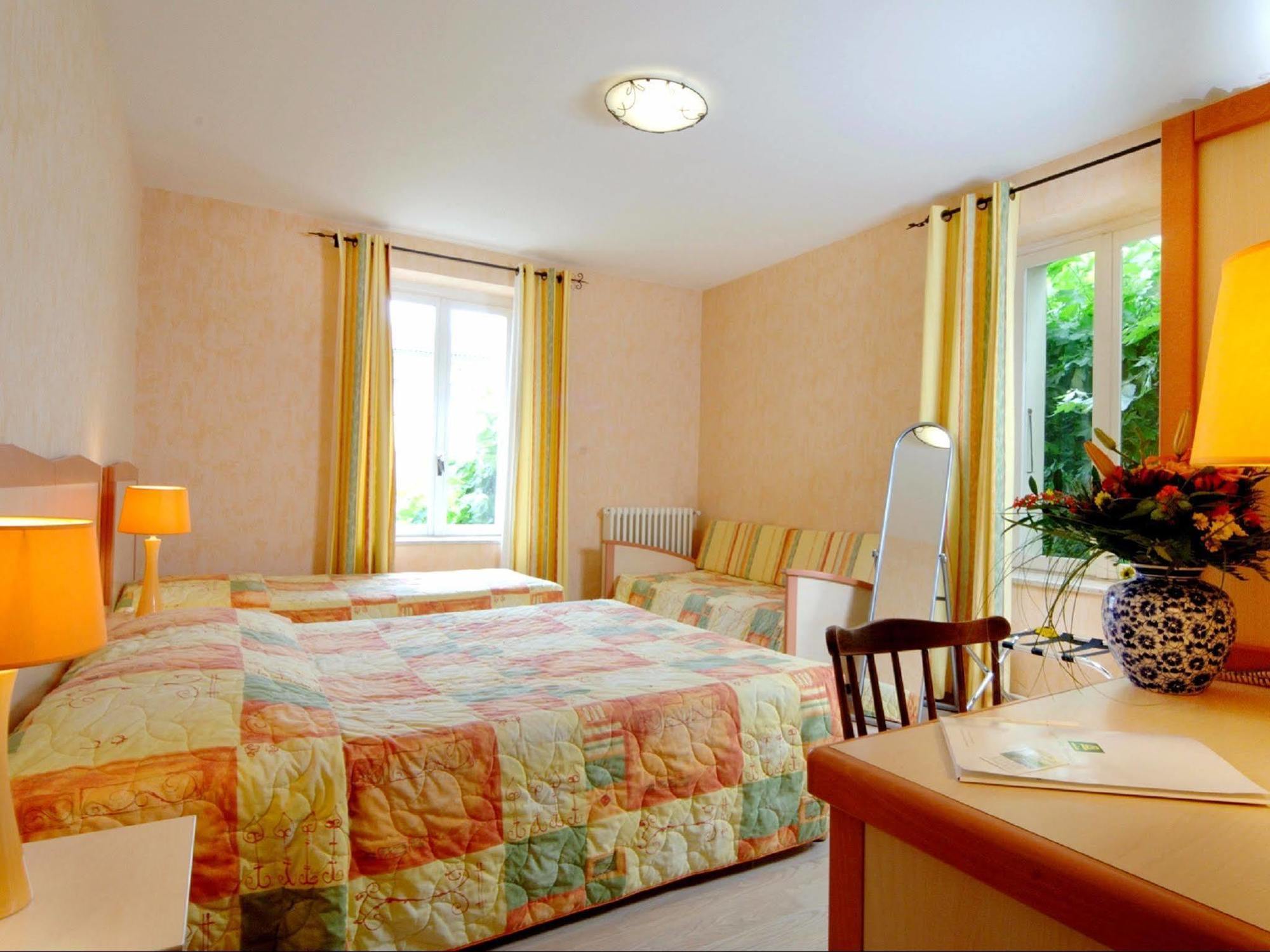 Logis Hotel Des Voyageurs Restaurant La Bonne Tabl'Hay Livron-sur-Drôme المظهر الخارجي الصورة