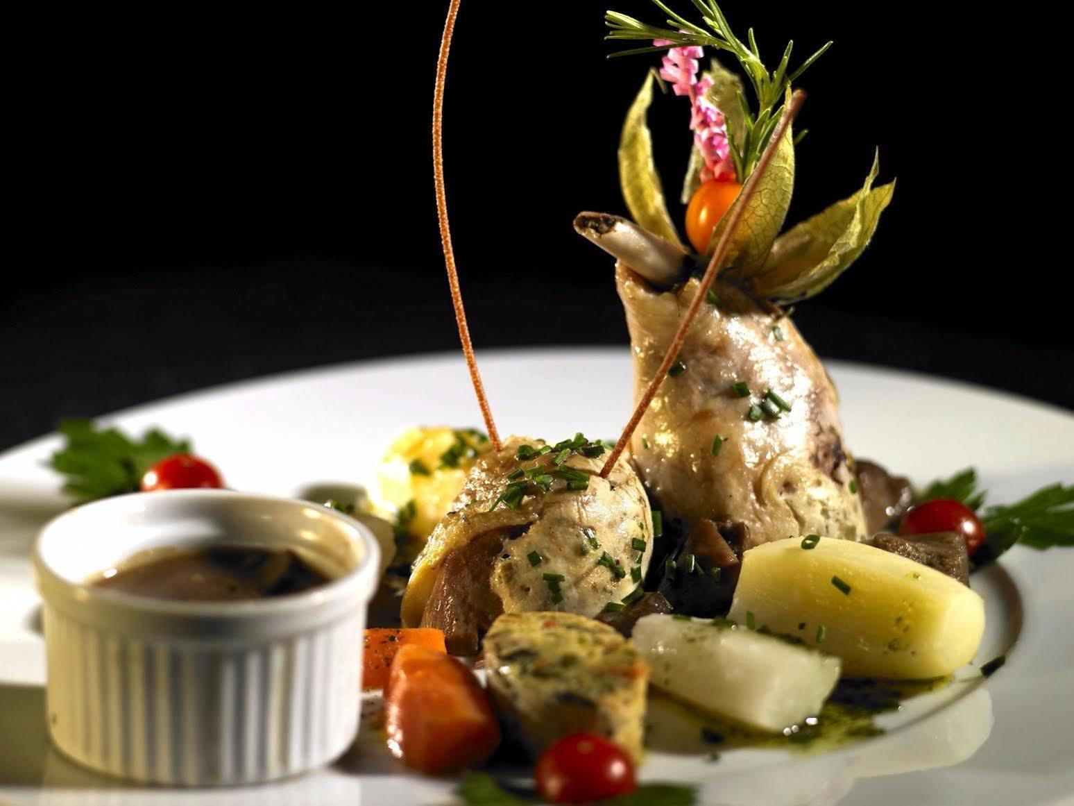 Logis Hotel Des Voyageurs Restaurant La Bonne Tabl'Hay Livron-sur-Drôme المظهر الخارجي الصورة